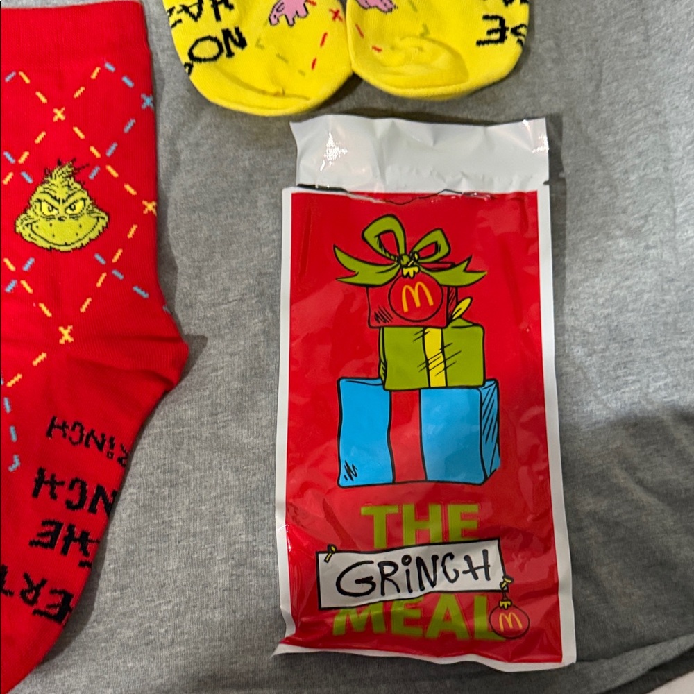 McDonald's The Grinch Meal Socks - Red and Yellow - Picture 3 of 8
